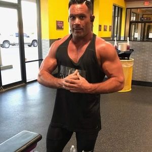 Meet your Posher, Joshua